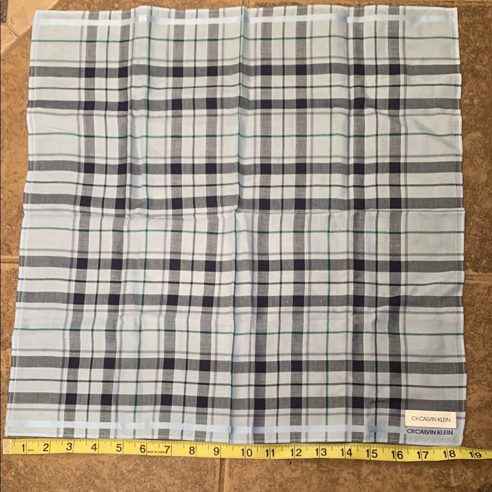 CK Calvin Klein Plaid Handkerchief! - Picture 2 of 8